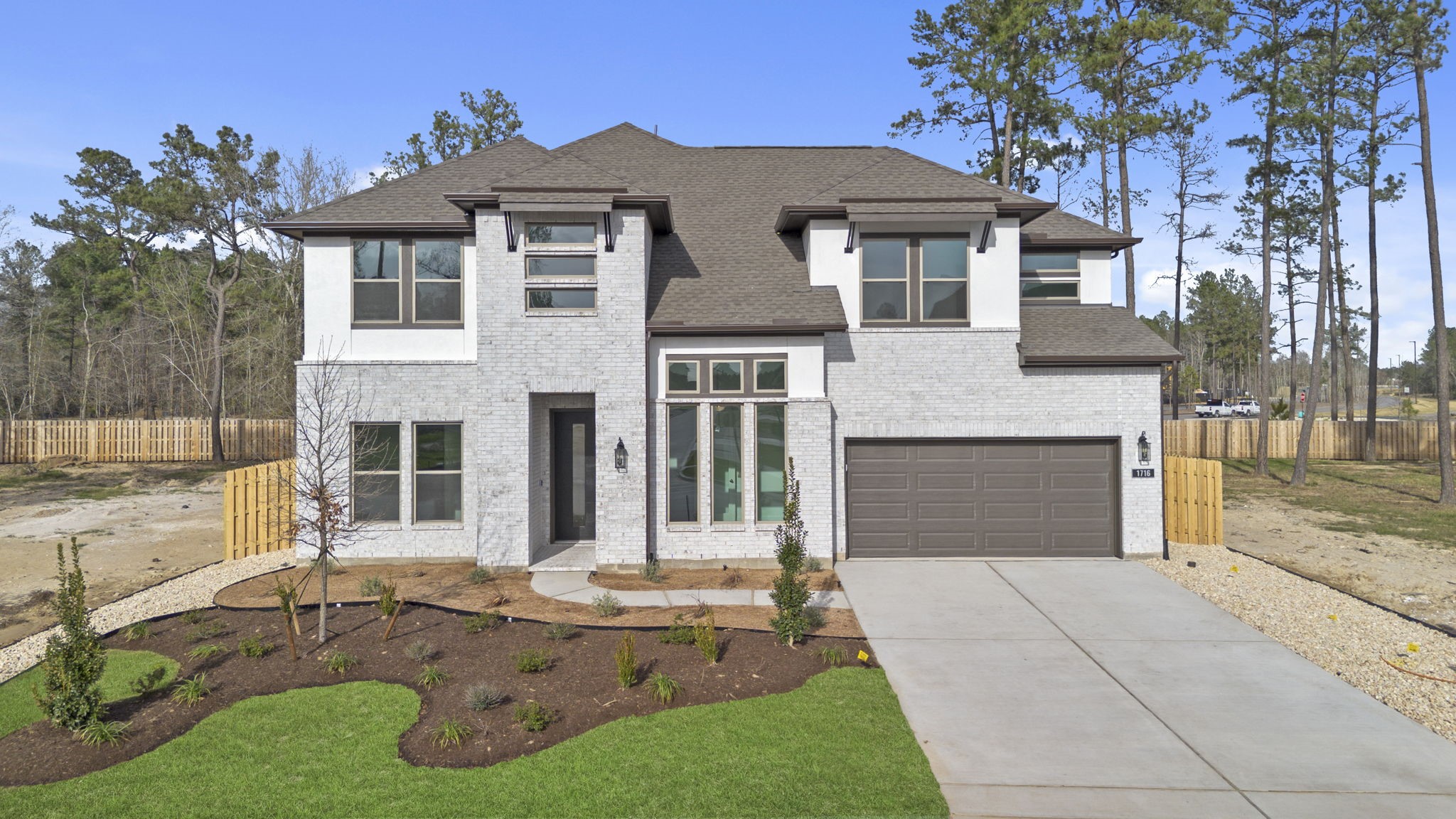 1716 Howler Way Property Photo 33