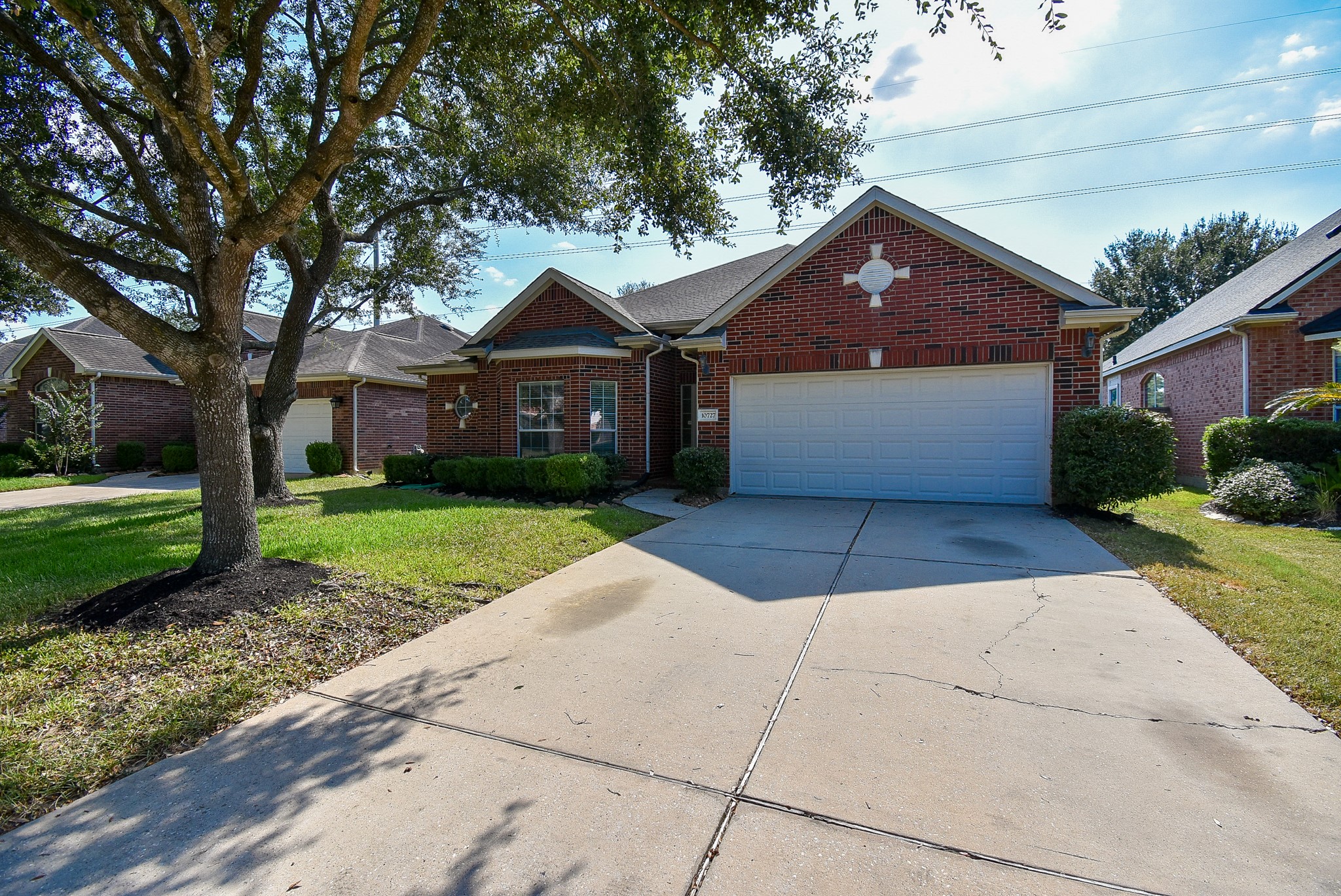 10727 Gilford Crest Drive Property Photo 2