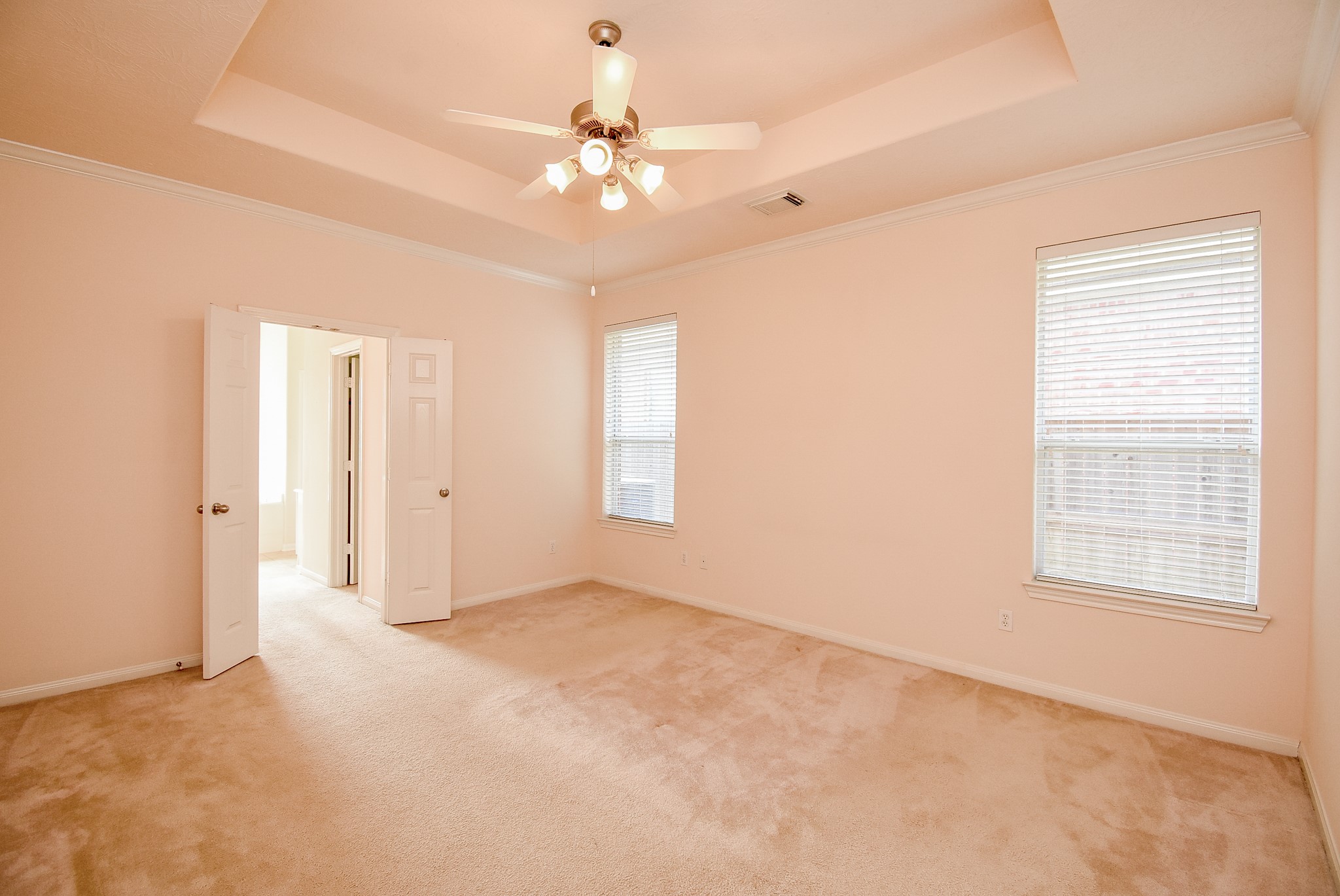 10727 Gilford Crest Drive Property Photo 25