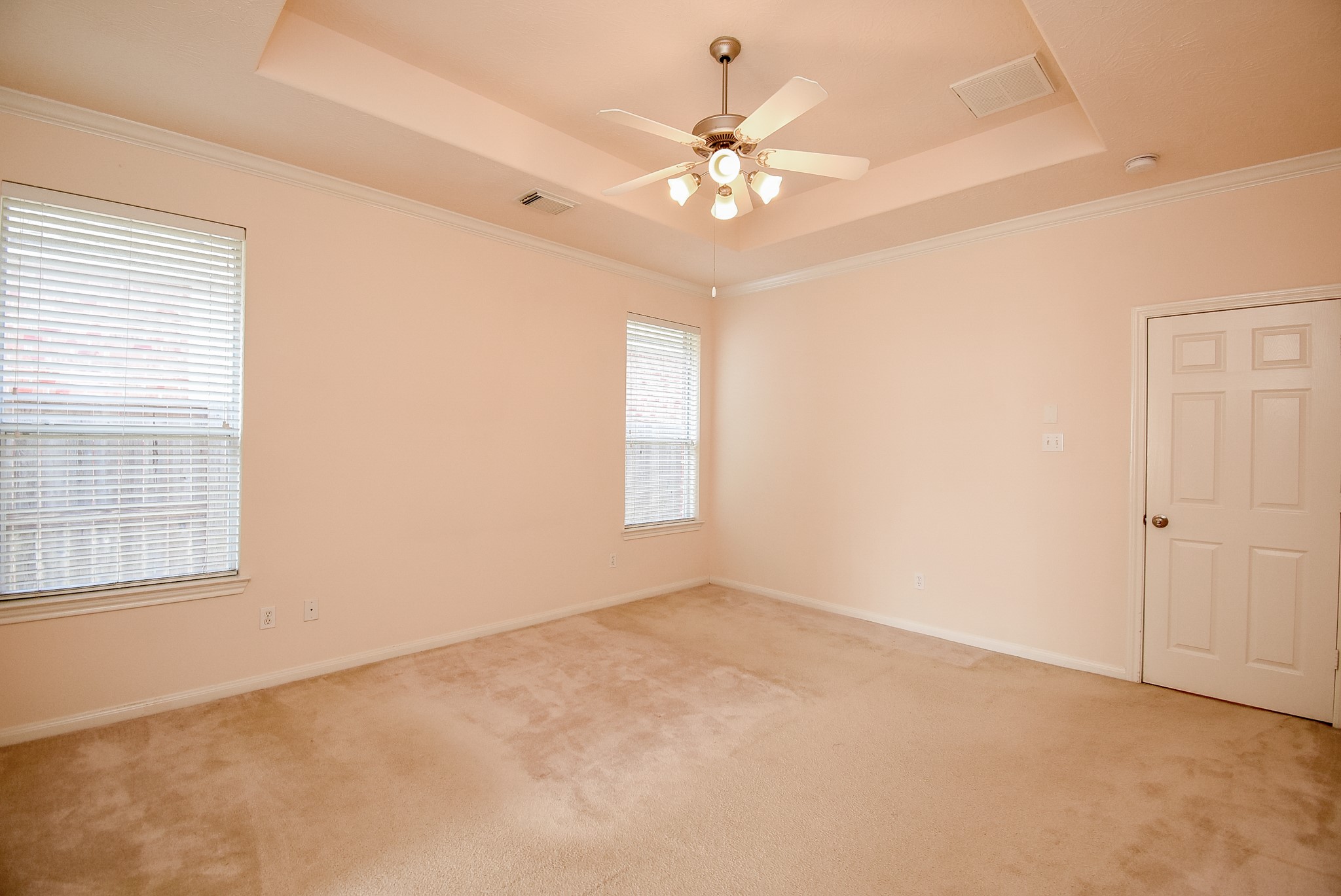 10727 Gilford Crest Drive Property Photo 29