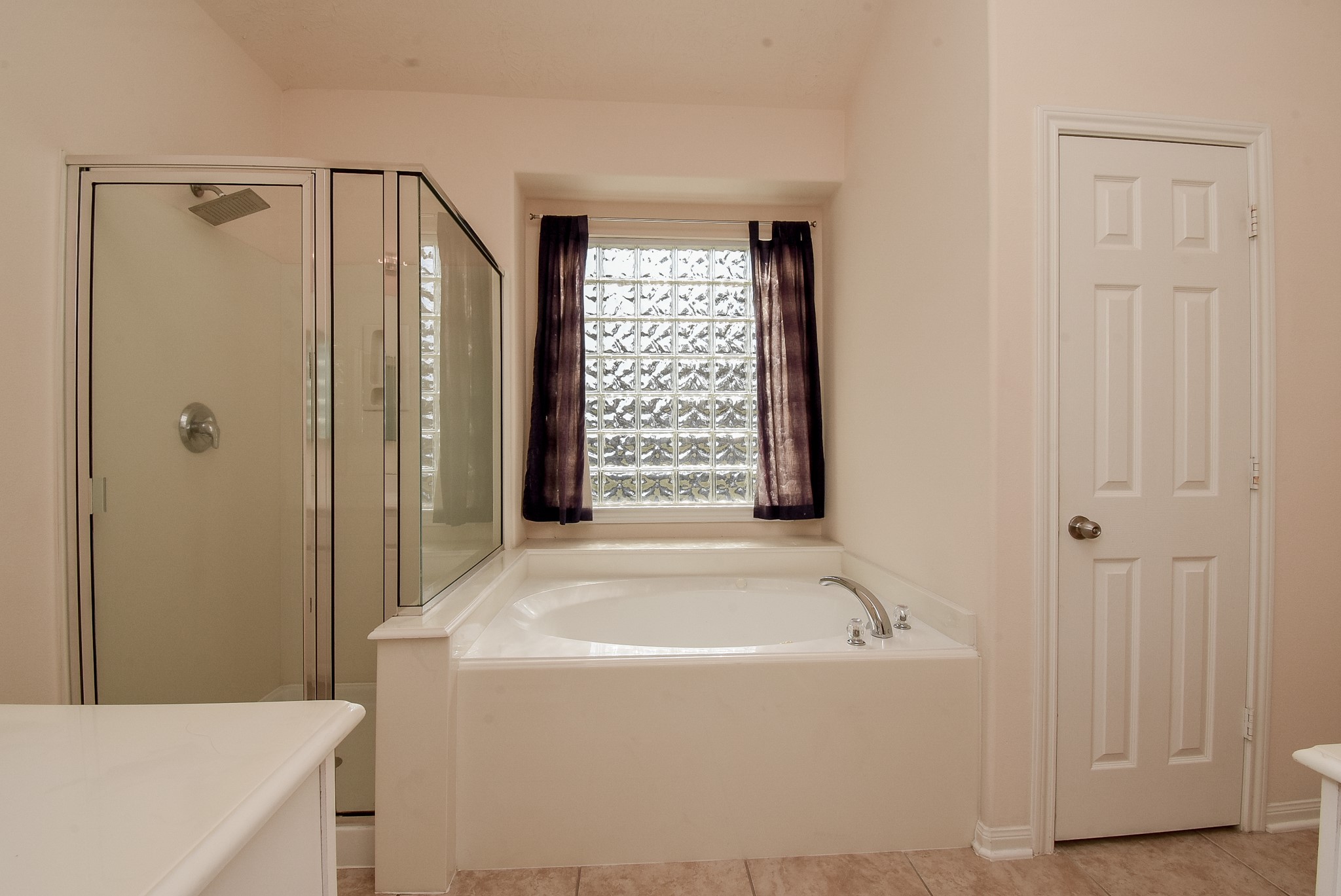 10727 Gilford Crest Drive Property Photo 30