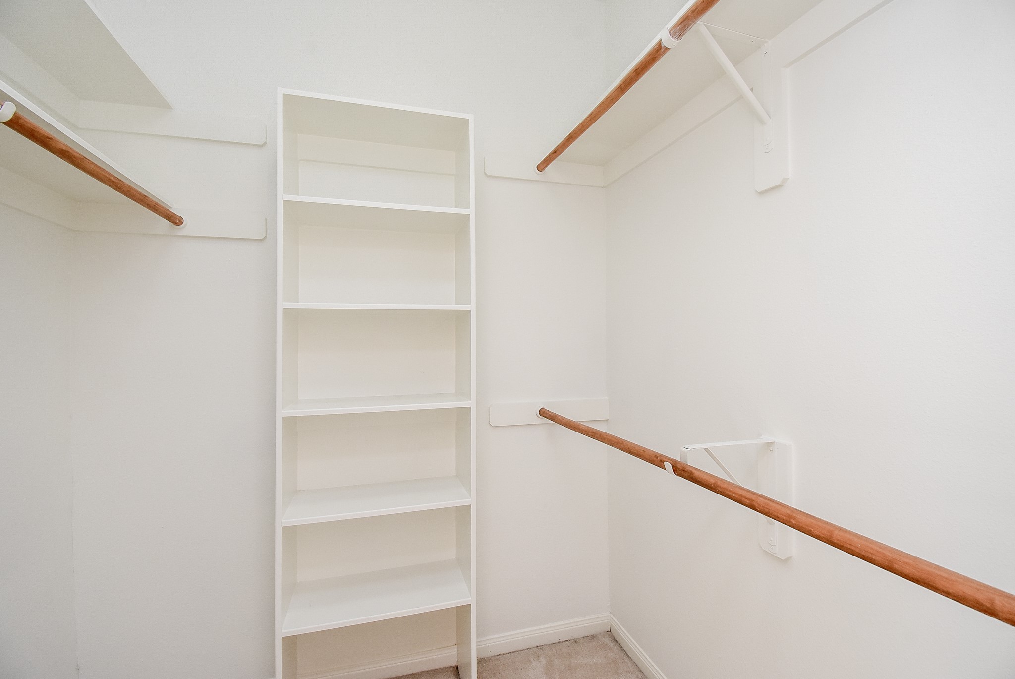 10727 Gilford Crest Drive Property Photo 38