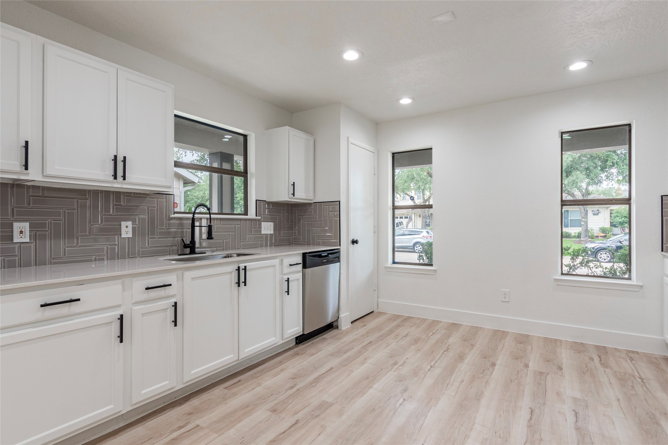 12034 Audubon Hill Court Property Photo 5