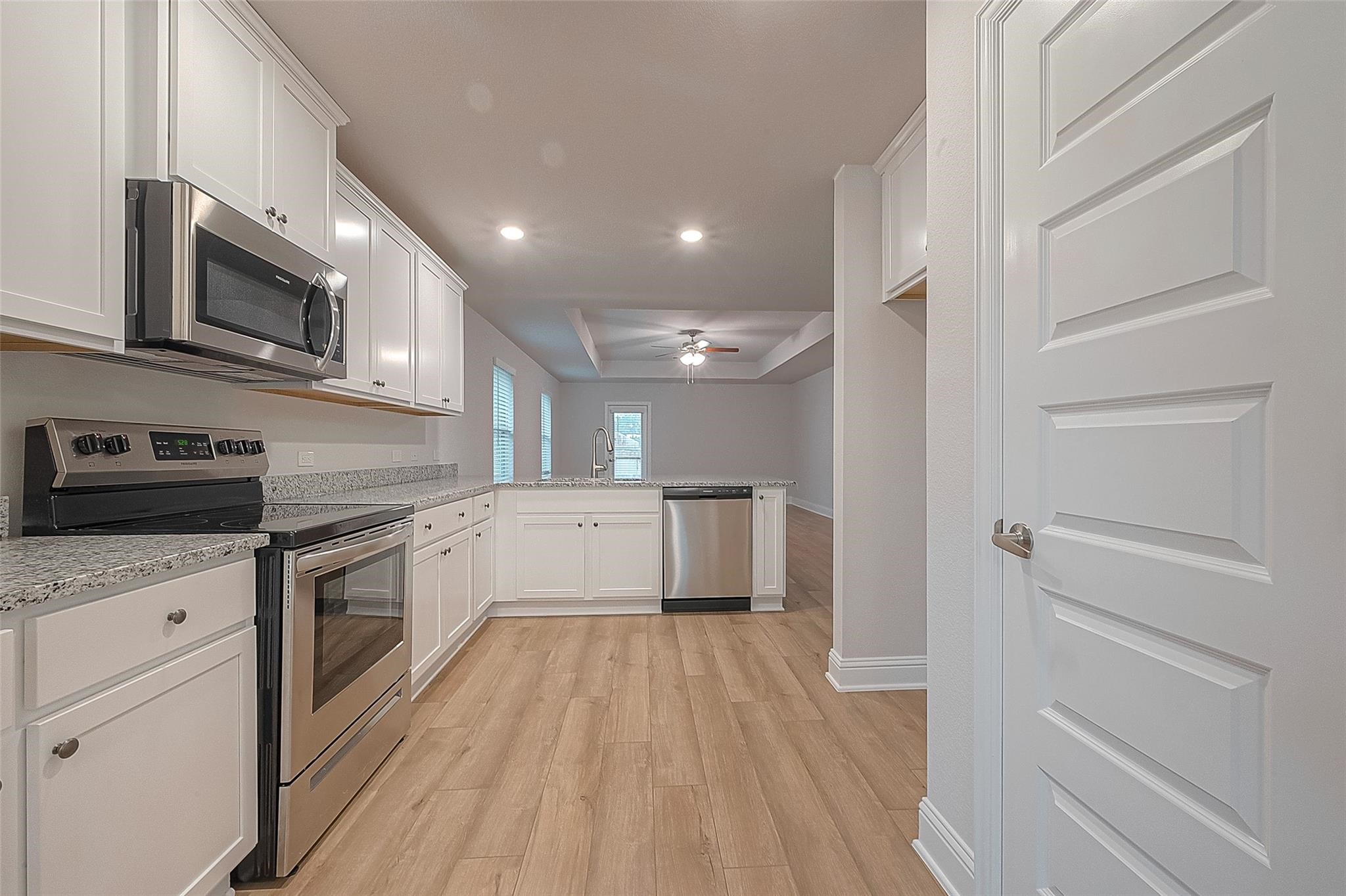 35 Greenbriar Loop Property Photo 2
