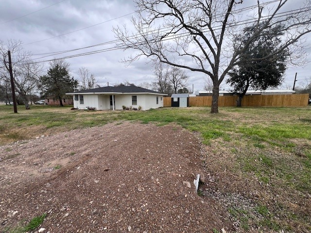 506 Kosse Street Property Photo 7