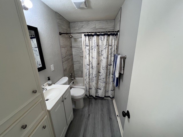506 Kosse Street Property Photo 14