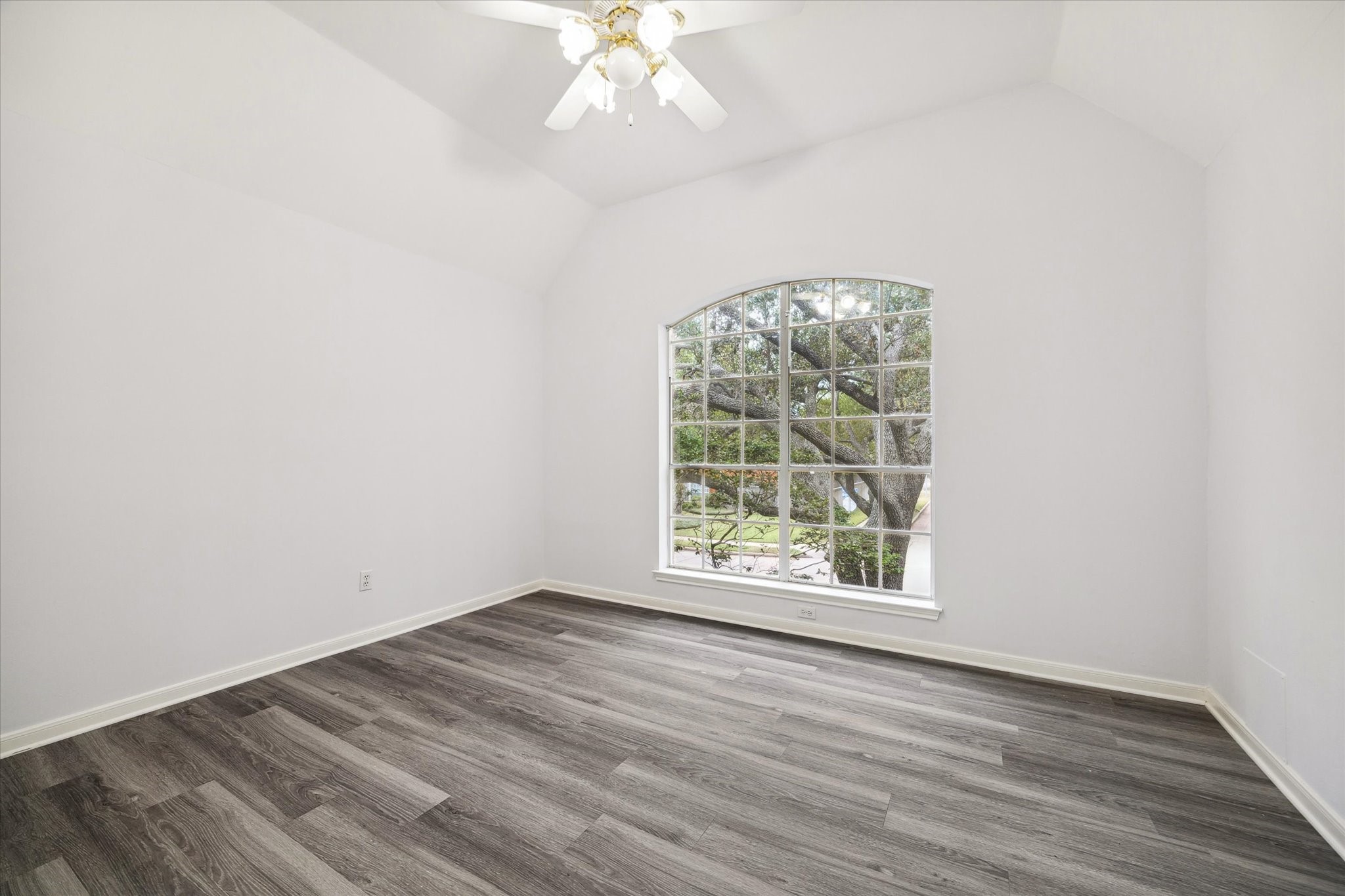 2715 Oakland Drive Property Photo 21