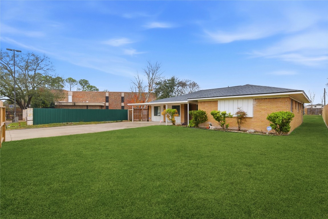 407 Present Street Property Photo 2