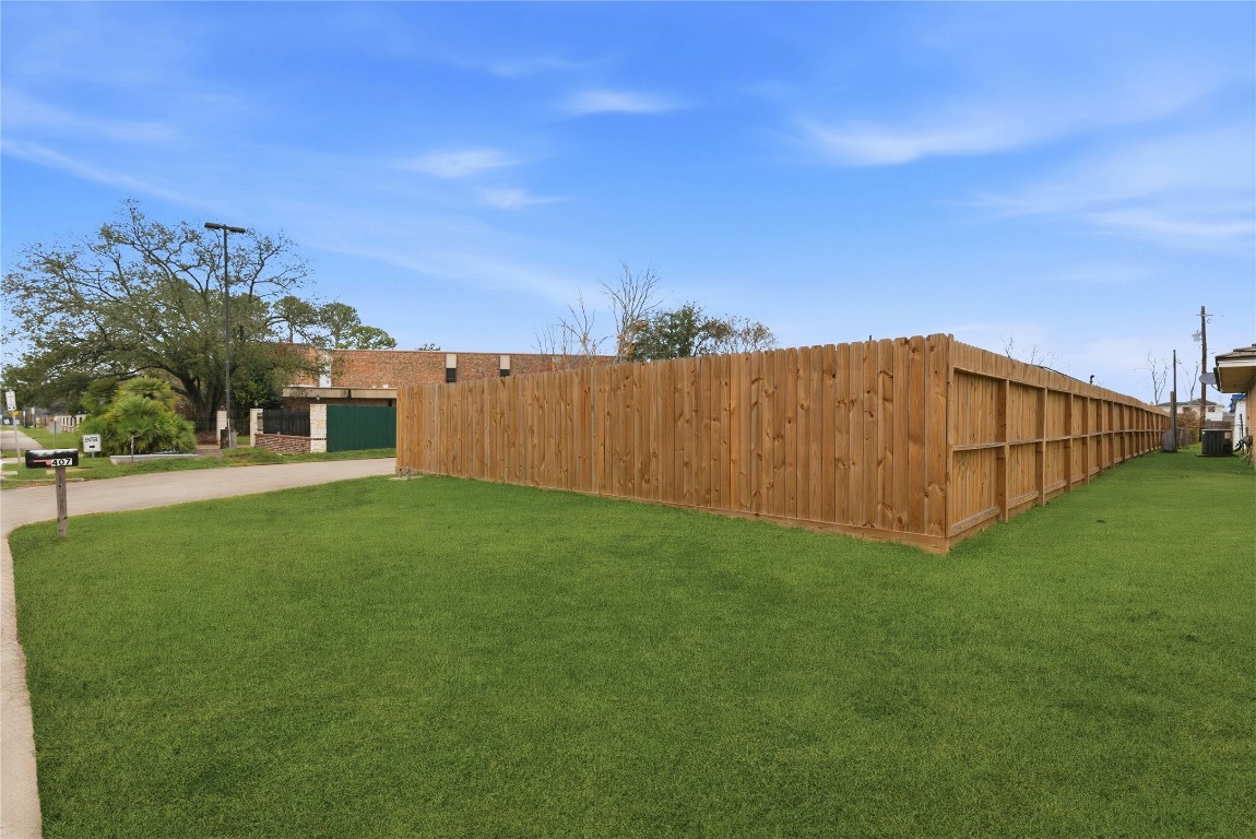 407 Present Street Property Photo 5