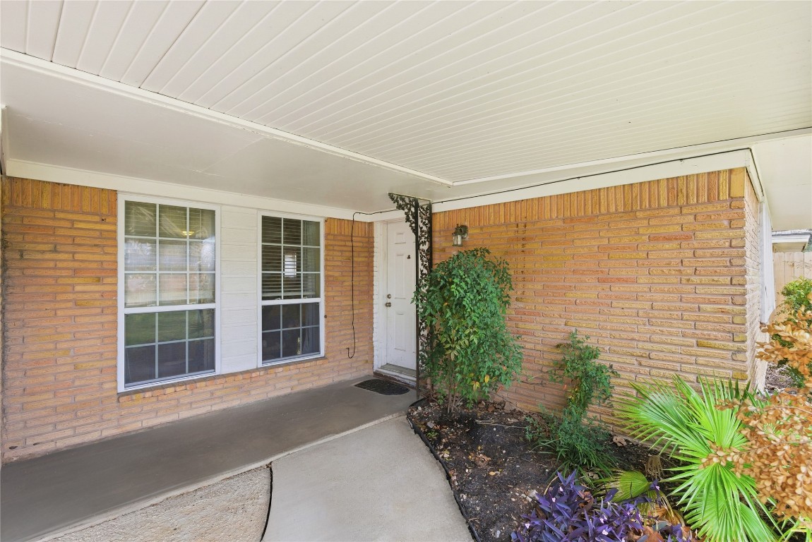 407 Present Street Property Photo 6