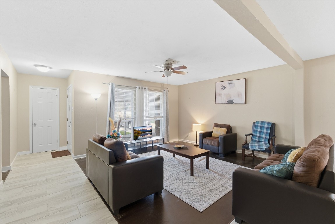 407 Present Street Property Photo 10