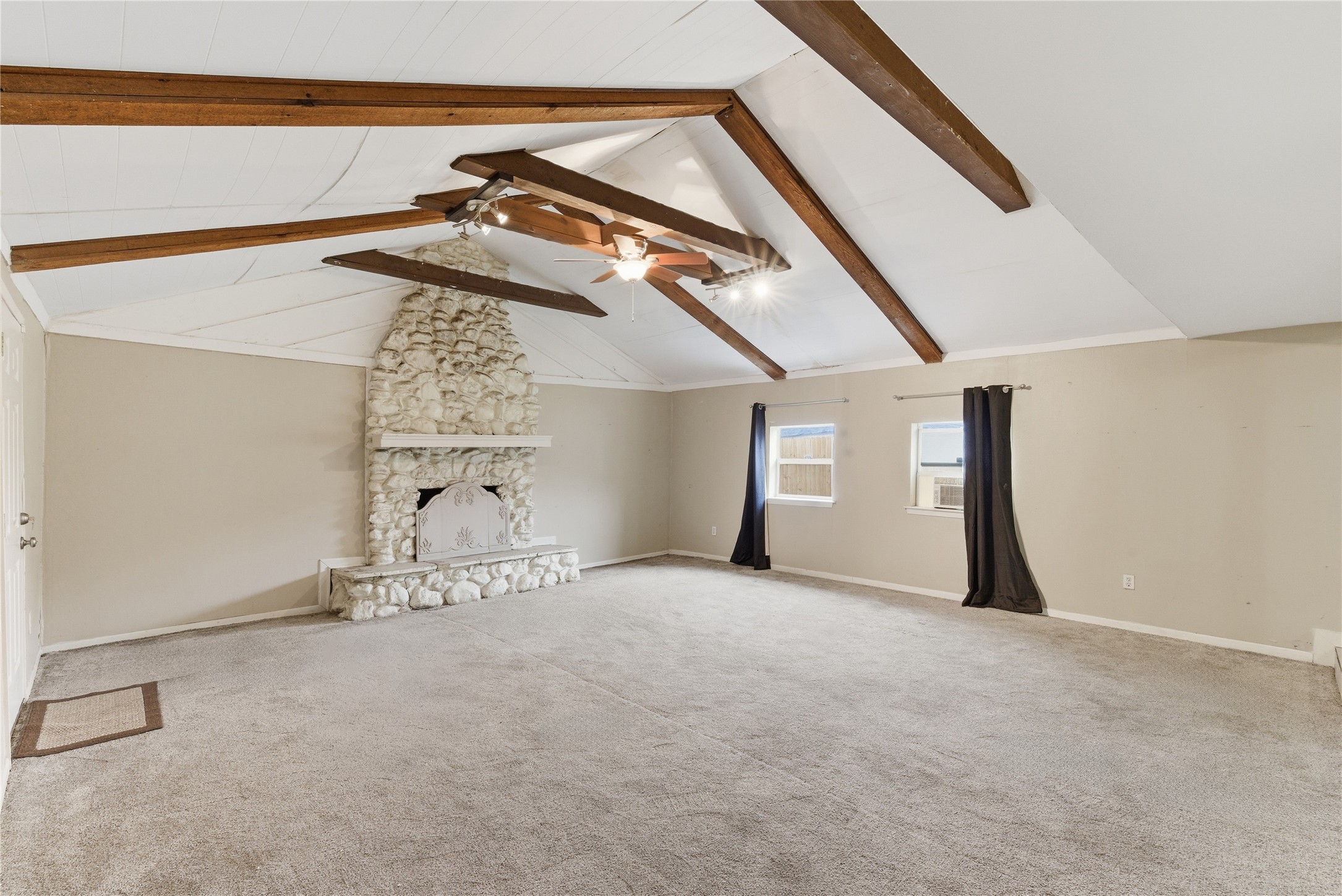 407 Present Street Property Photo 18