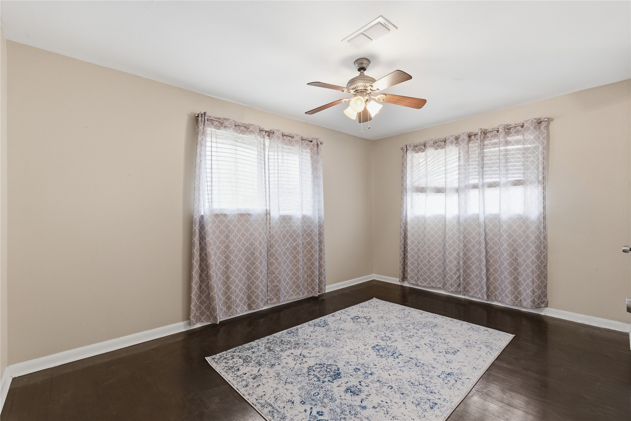 407 Present Street Property Photo 21