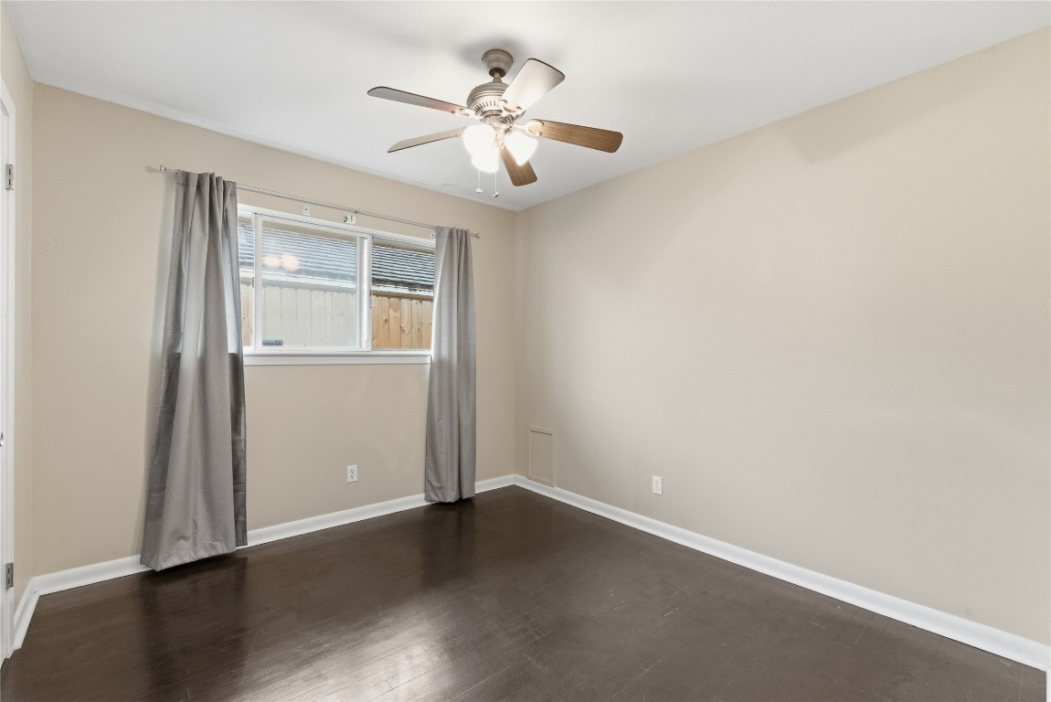 407 Present Street Property Photo 23