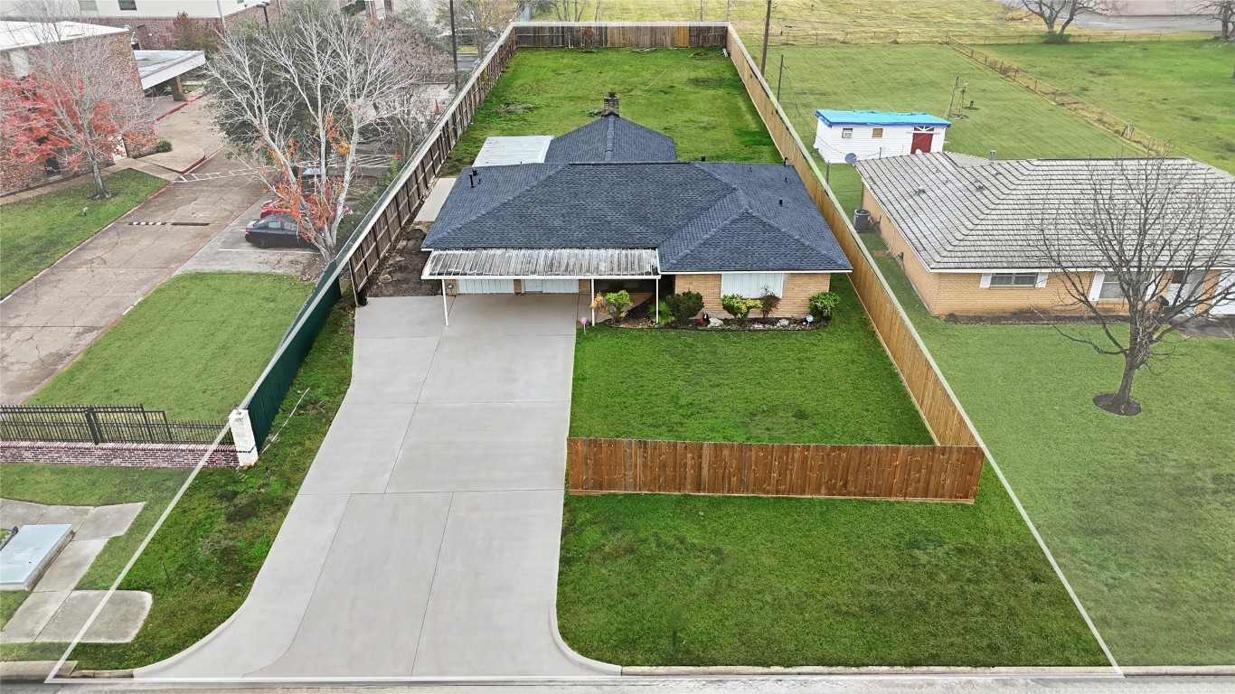 407 Present Street Property Photo 37