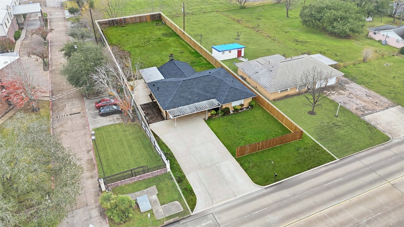 407 Present Street Property Photo 39