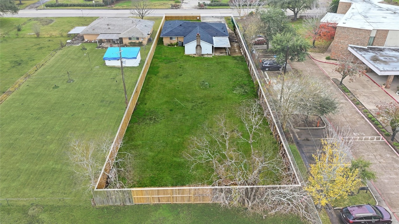 407 Present Street Property Photo 42