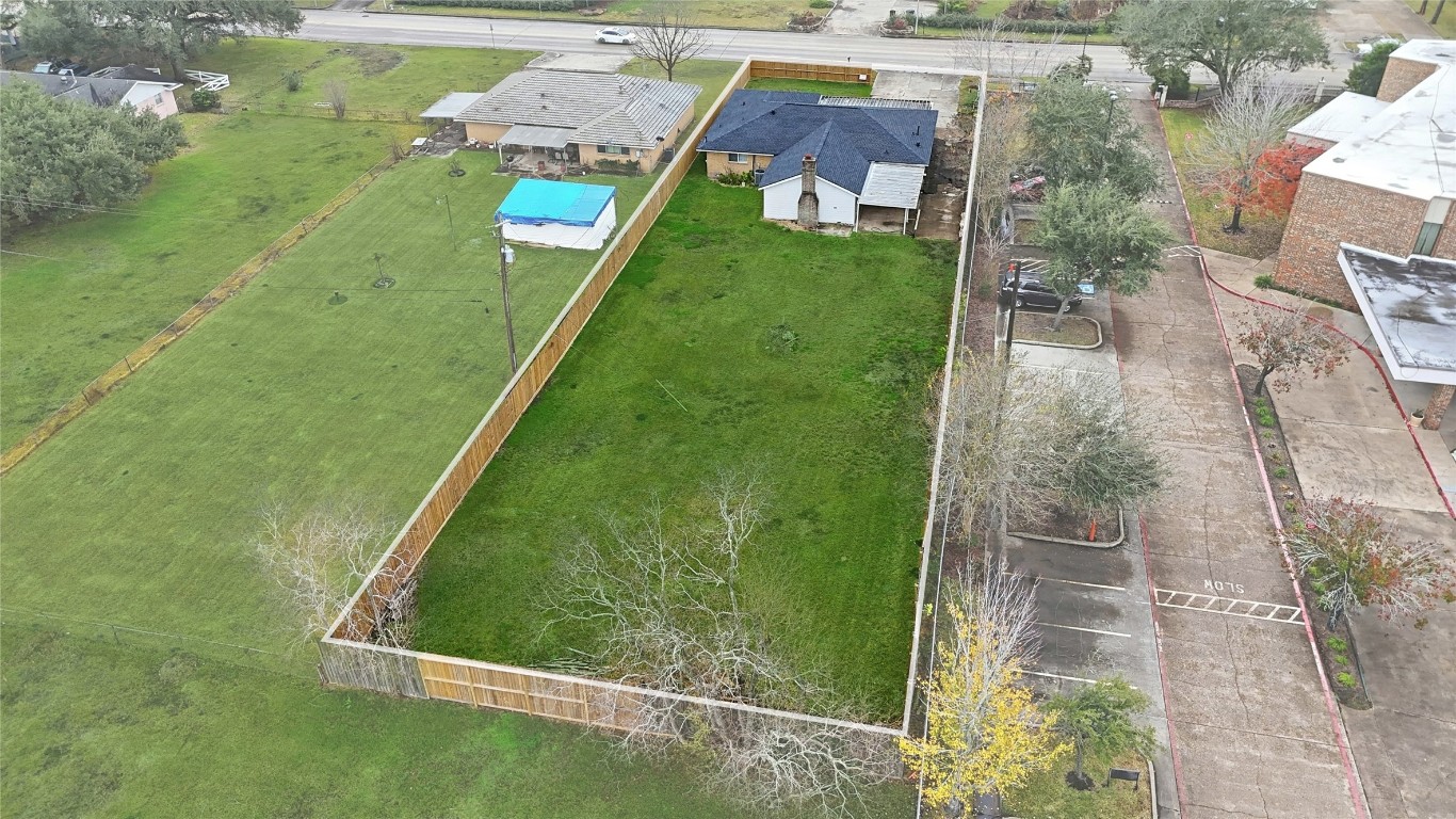 407 Present Street Property Photo 43