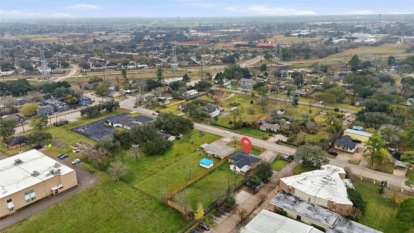 407 Present Street Property Photo 45