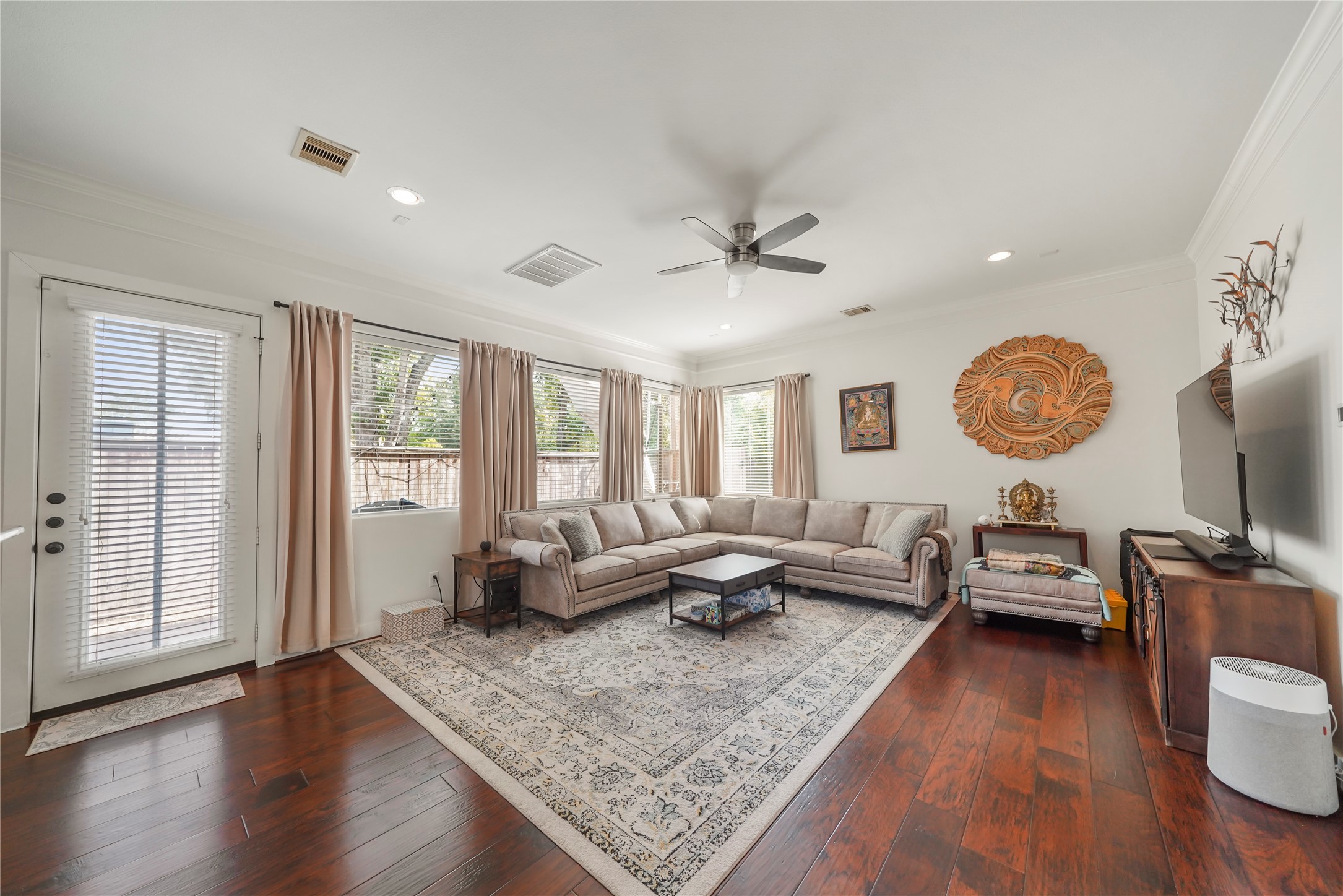 11020 Little John Way Property Photo 6
