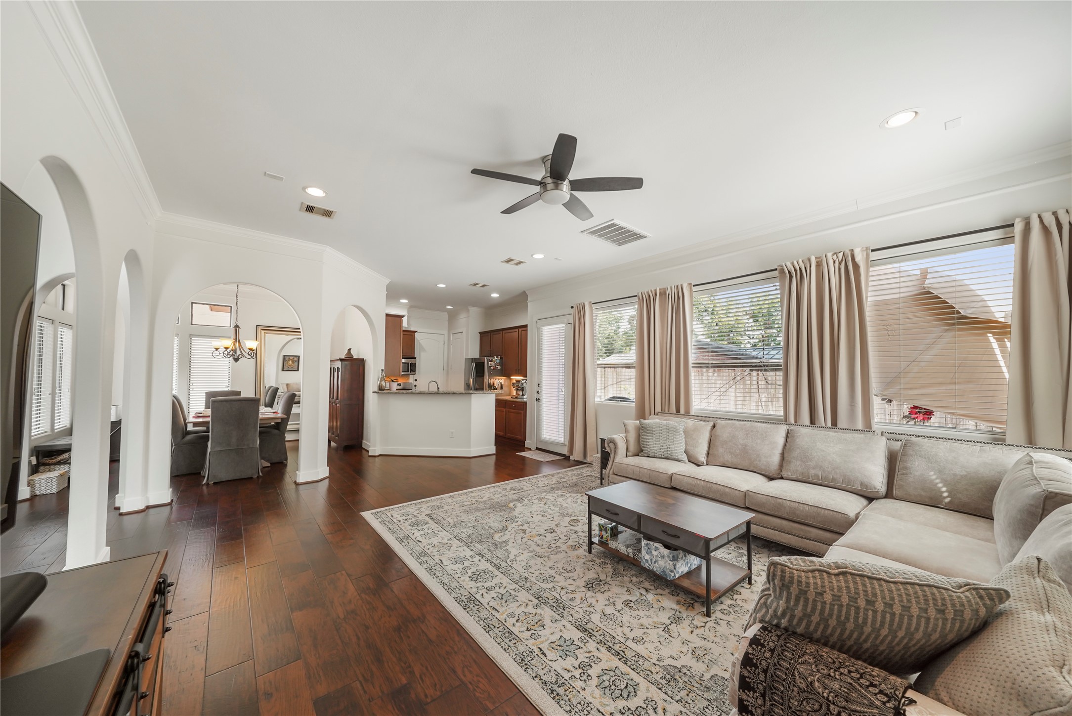 11020 Little John Way Property Photo 8