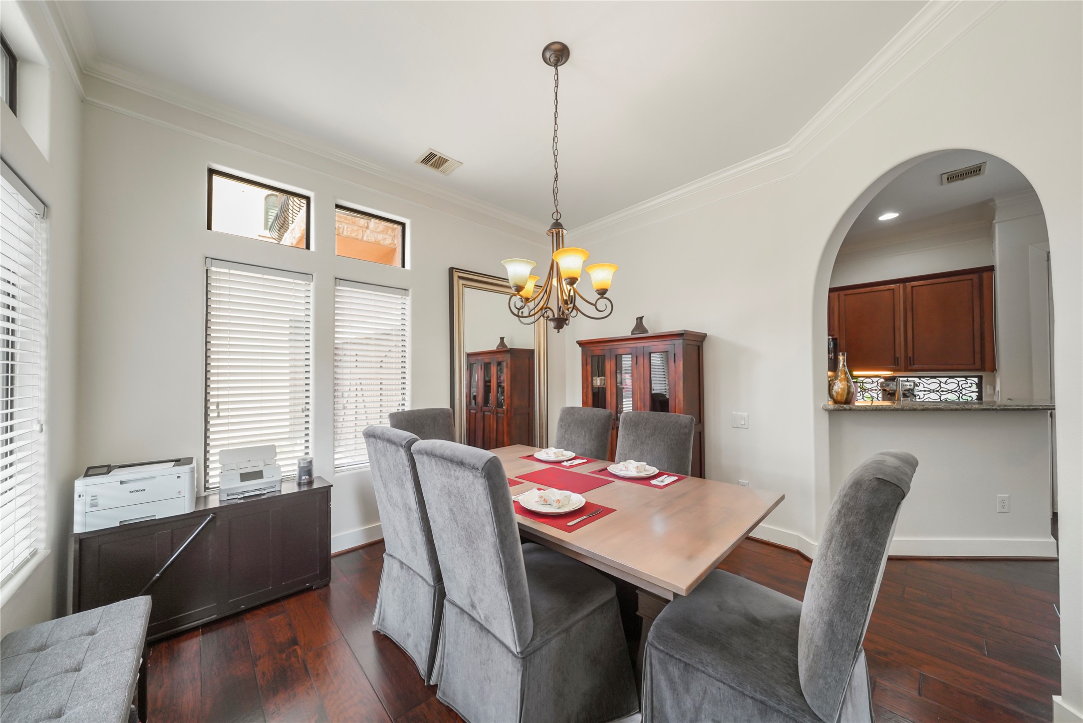 11020 Little John Way Property Photo 9