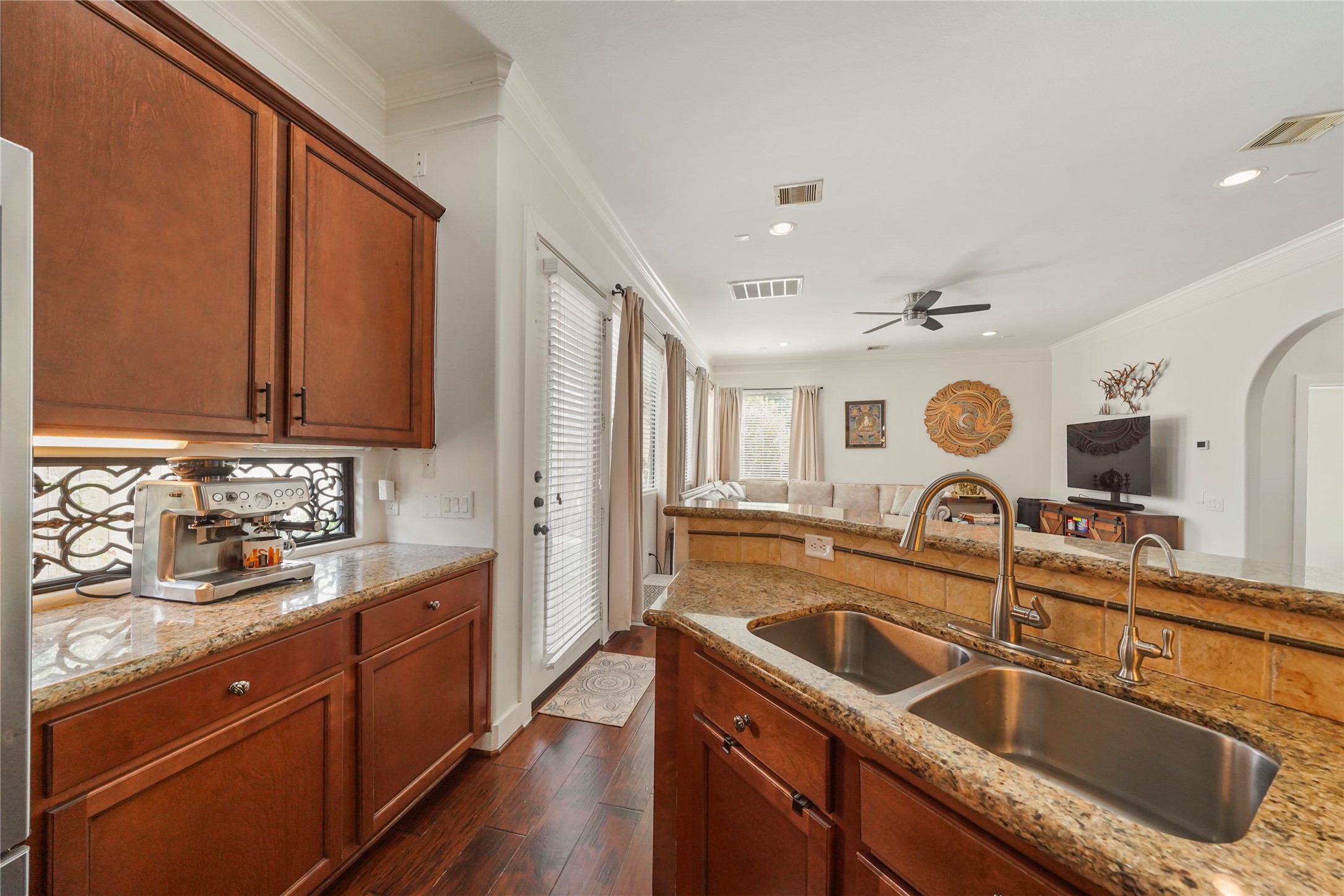 11020 Little John Way Property Photo 14