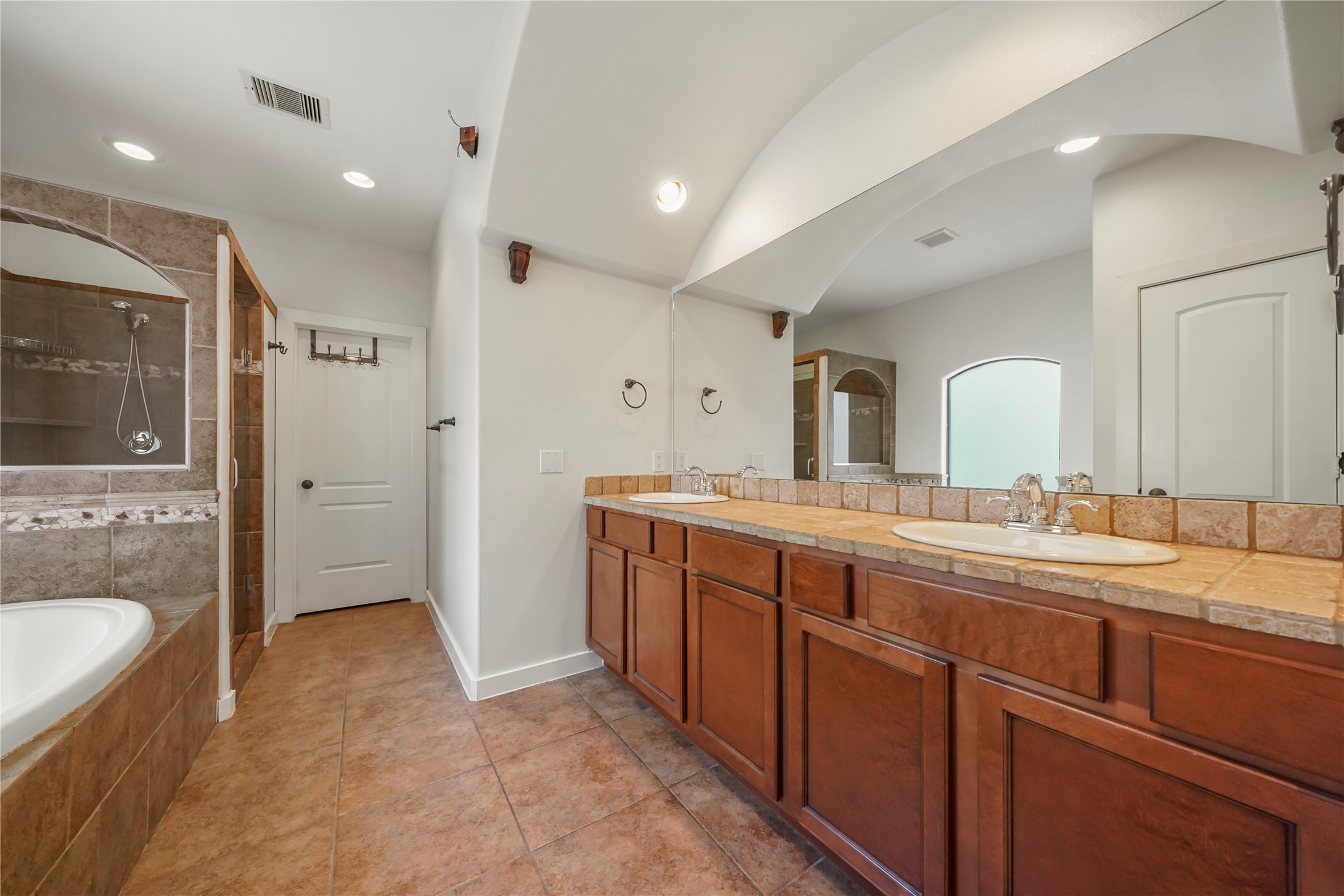 11020 Little John Way Property Photo 27