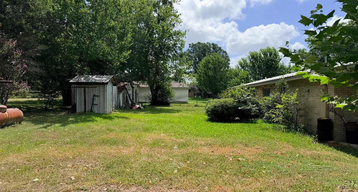 340 Westwood Ln Property Photo 16