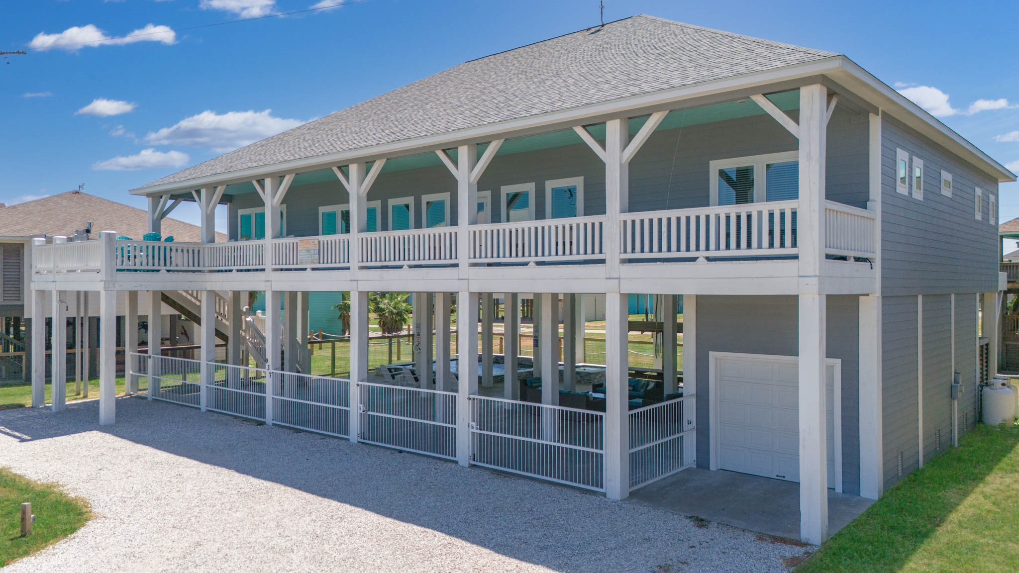 937 S Cove Property Photo