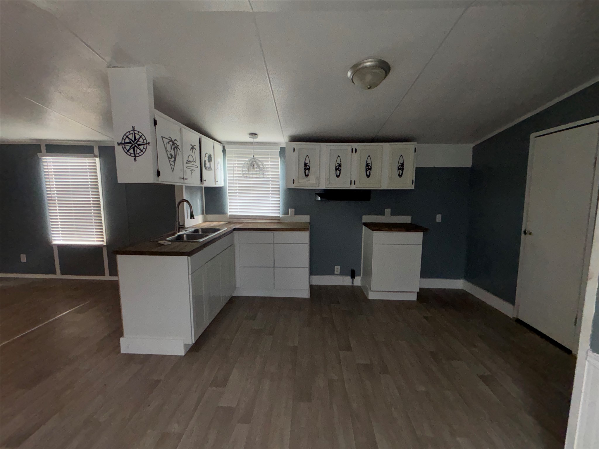 2519 Oyster Creek Bend Property Photo 7