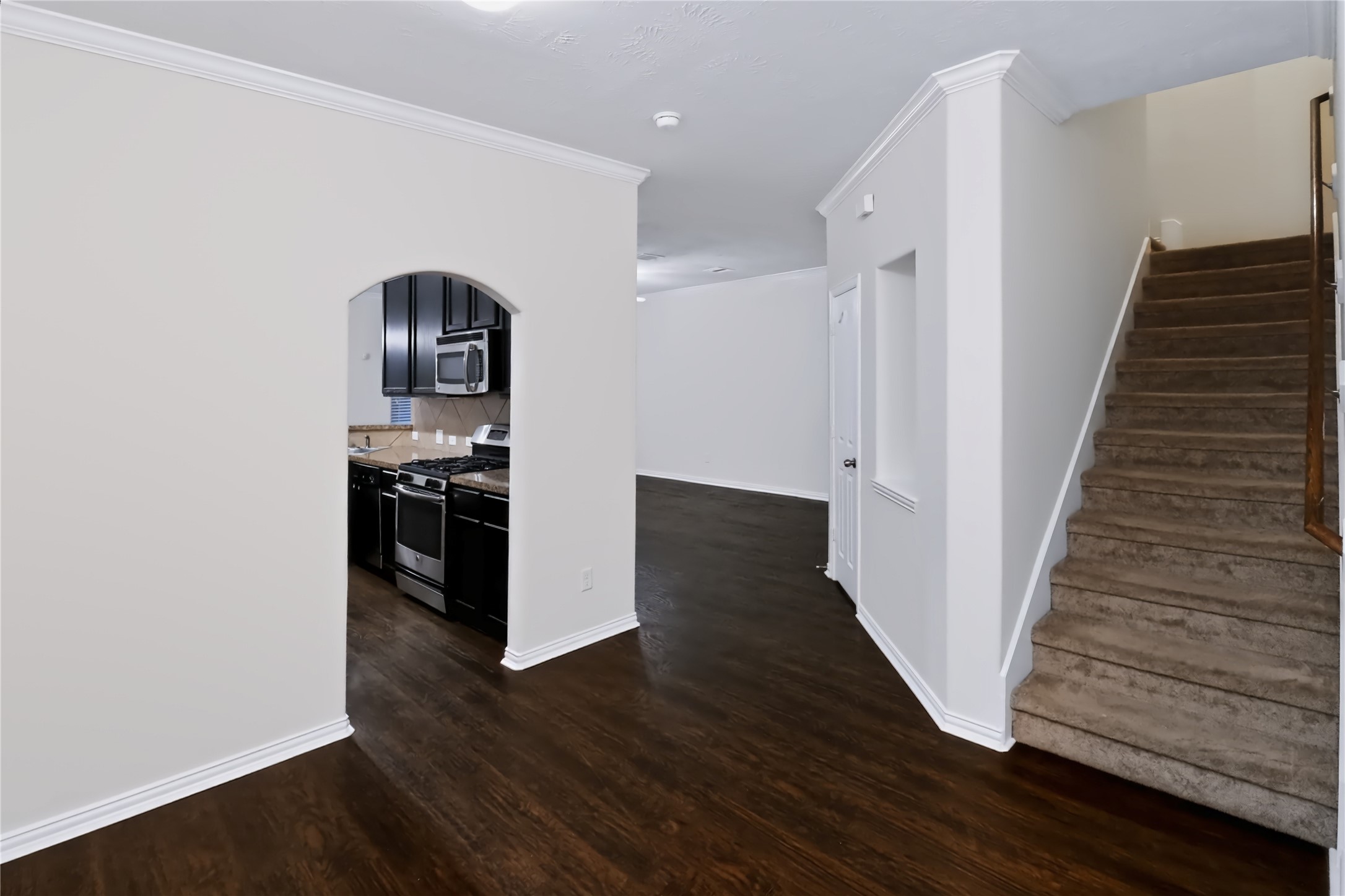 11521 Champions Green Drive Property Photo 3