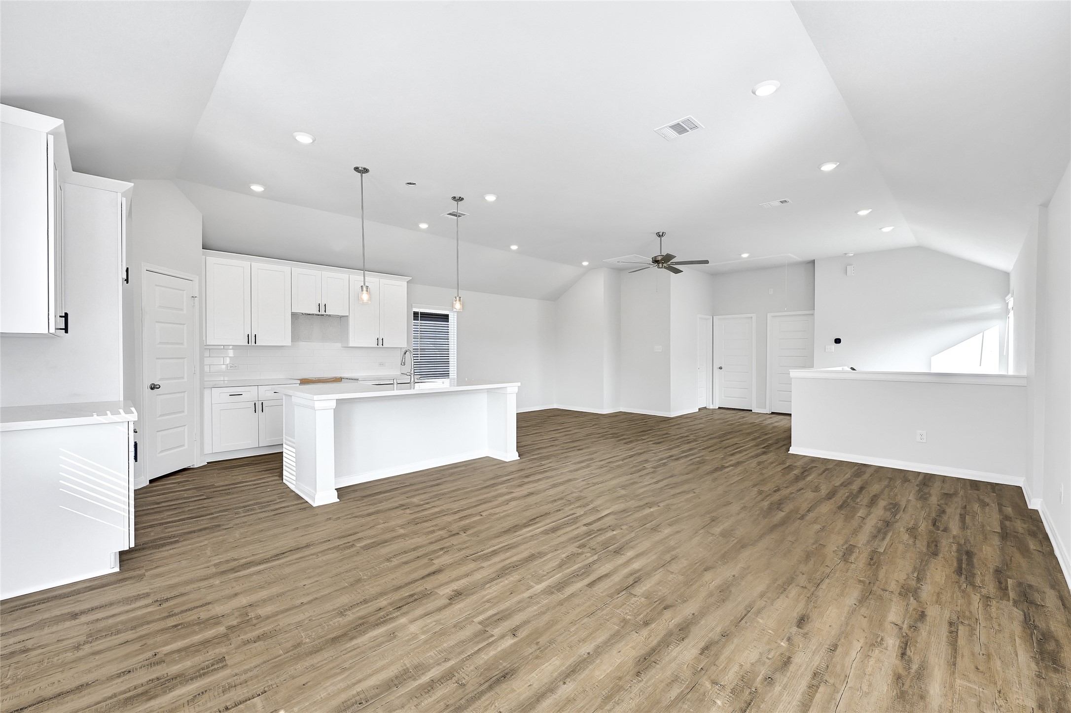 14159 Mellow Pine Court Property Photo 4