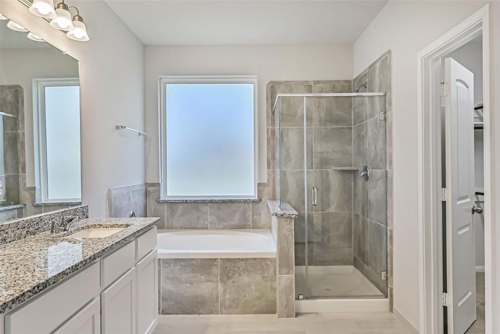 77 Indian Wells Drive Property Photo 9