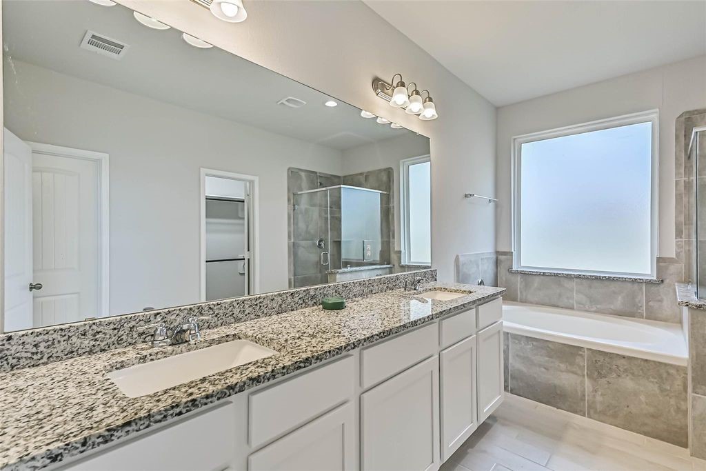 77 Indian Wells Drive Property Photo 10