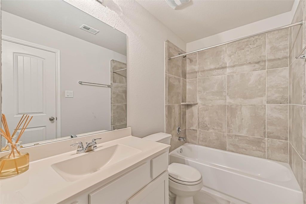 77 Indian Wells Drive Property Photo 14