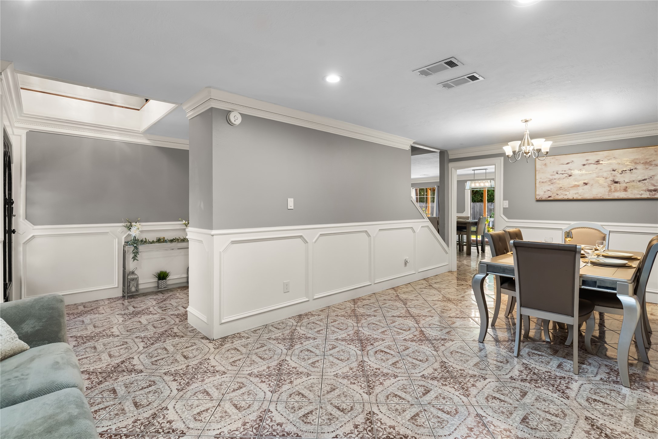 4802 Gypsy Forest Drive Property Photo 8