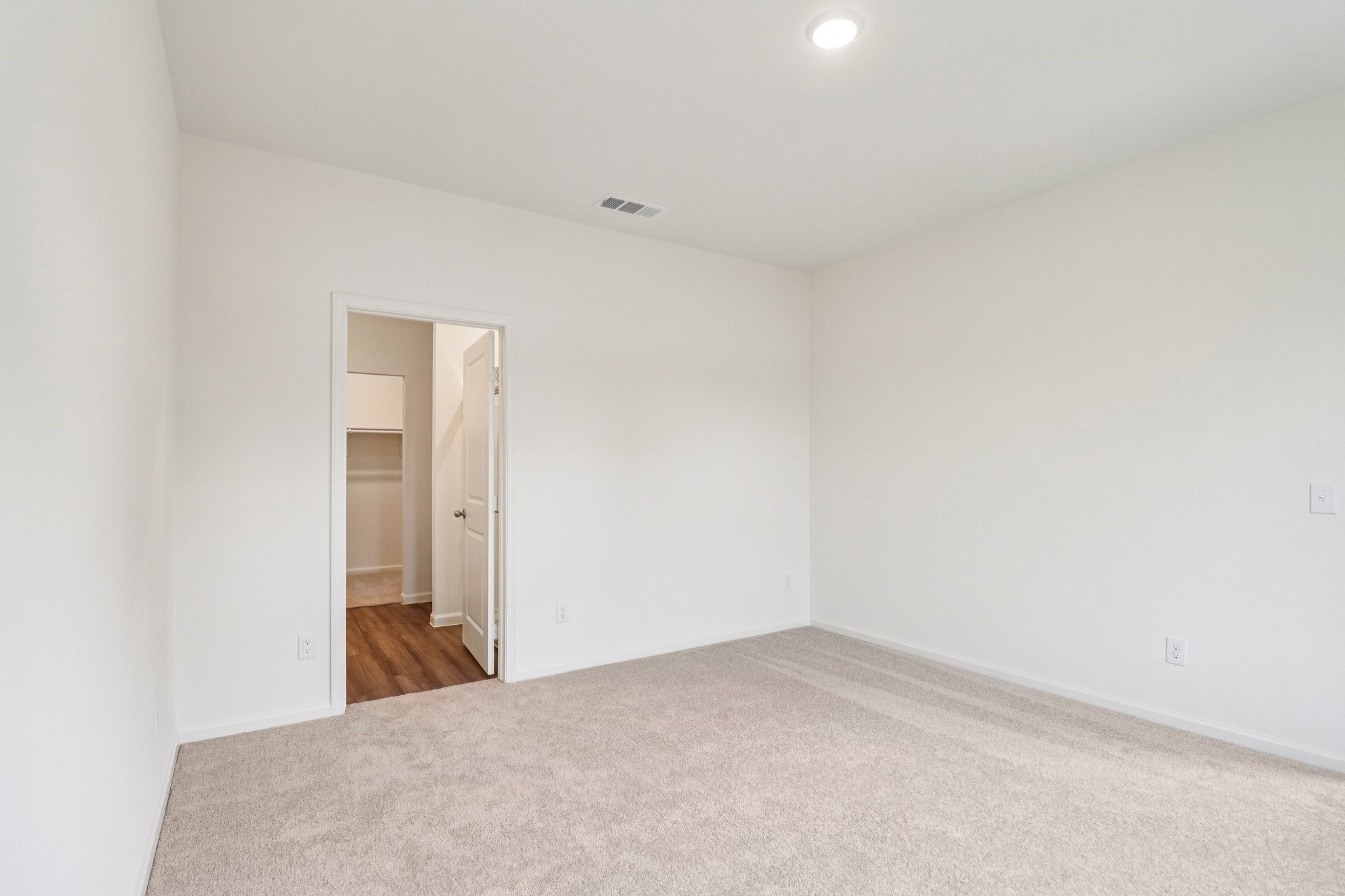9376 Boulder Boulevard Property Photo 14