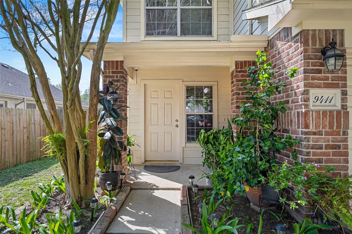 9411 Abbotshall Lane Property Photo 7