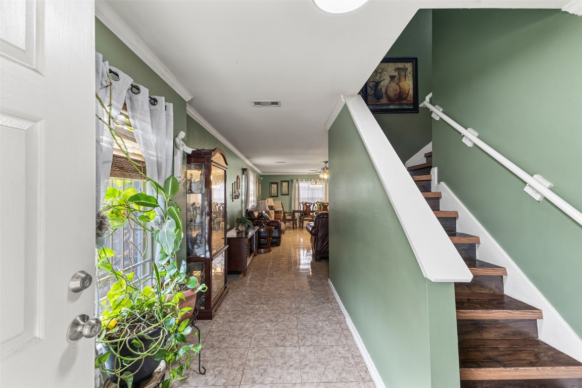 9411 Abbotshall Lane Property Photo 8