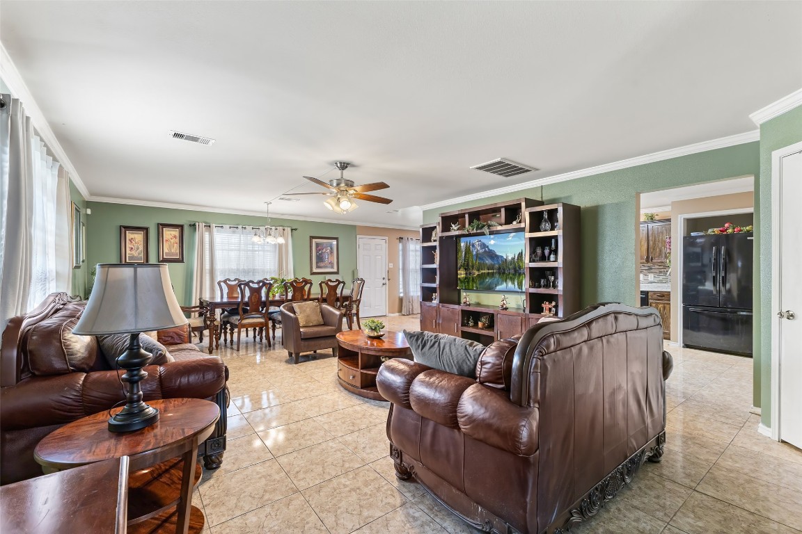 9411 Abbotshall Lane Property Photo 12