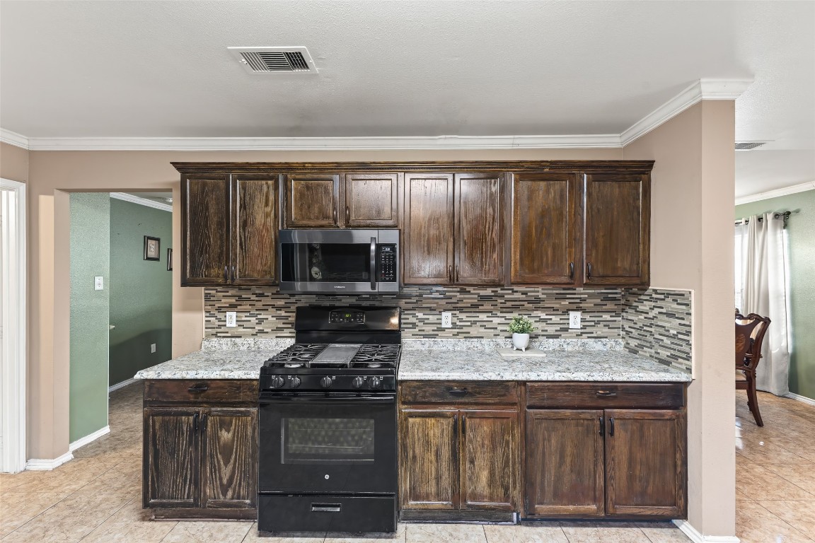9411 Abbotshall Lane Property Photo 16