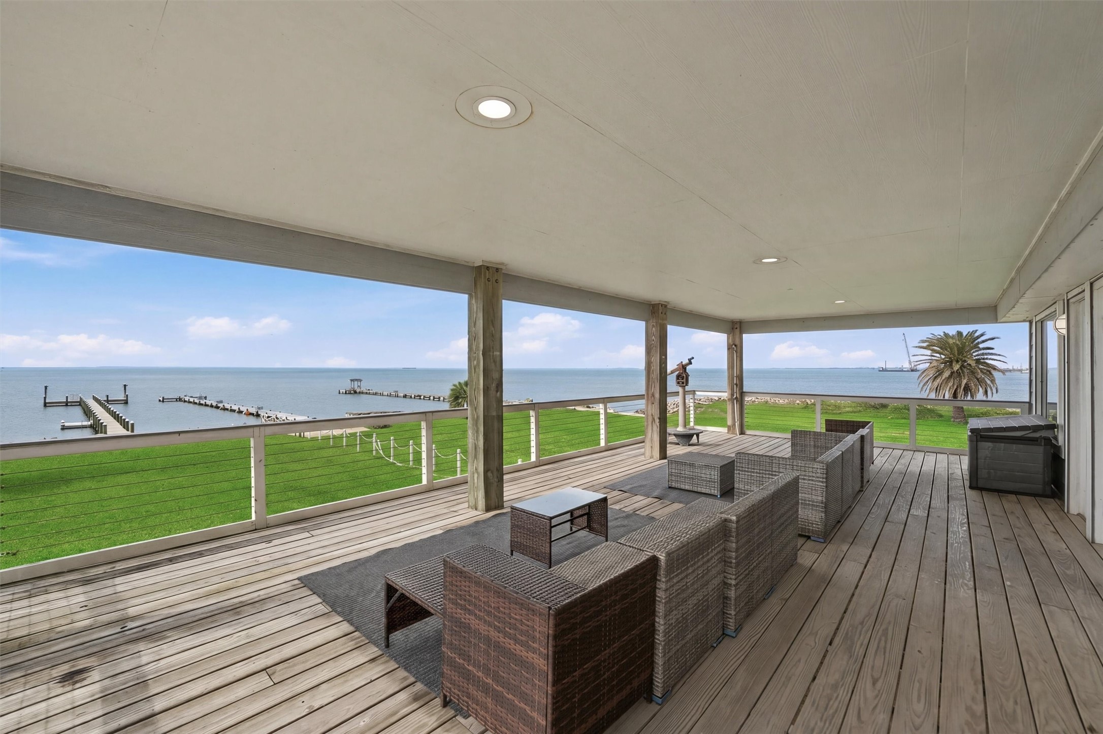 7712 Channelview Drive Property Photo 4
