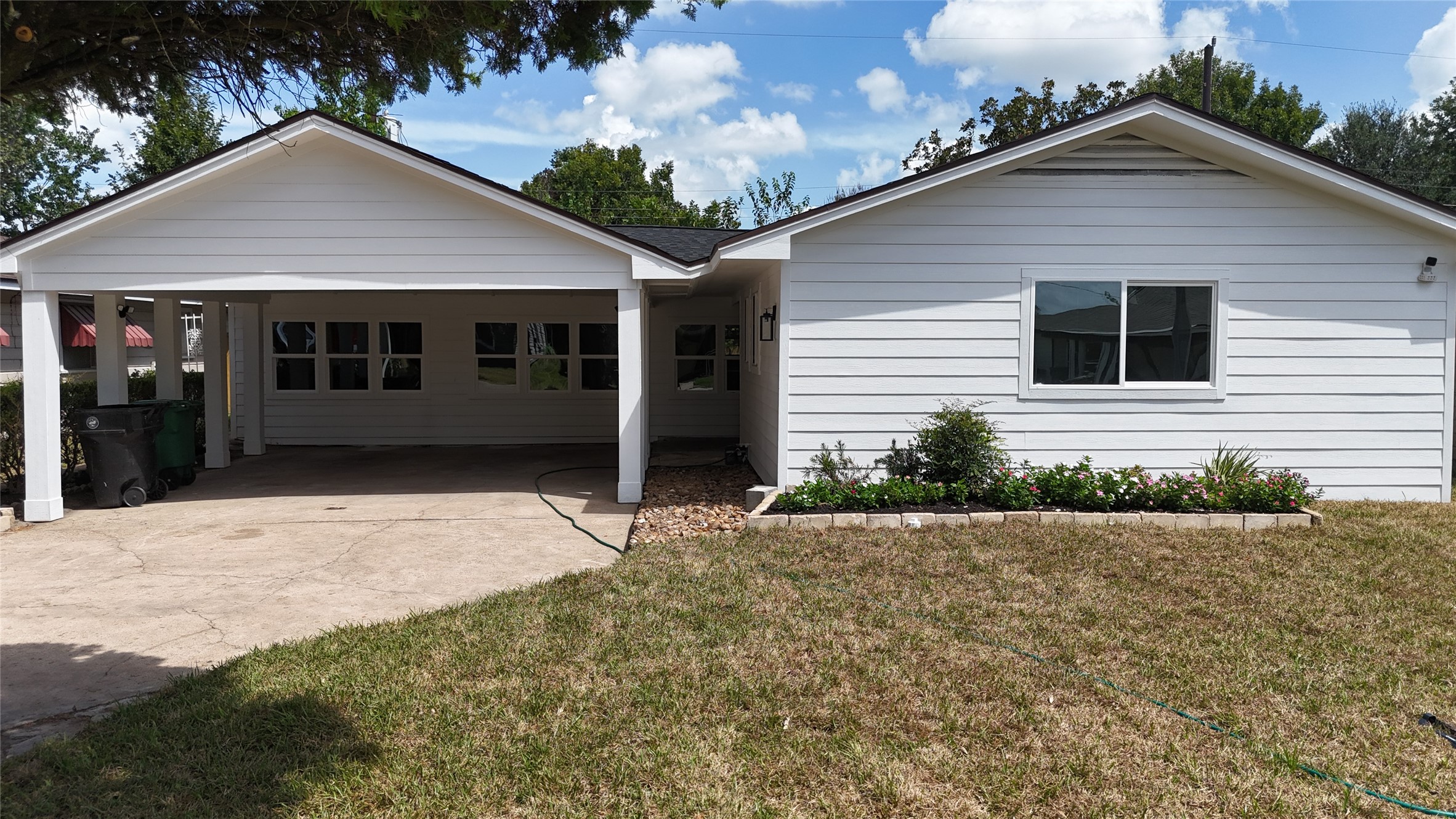 5007 Edfield Street Property Photo 2