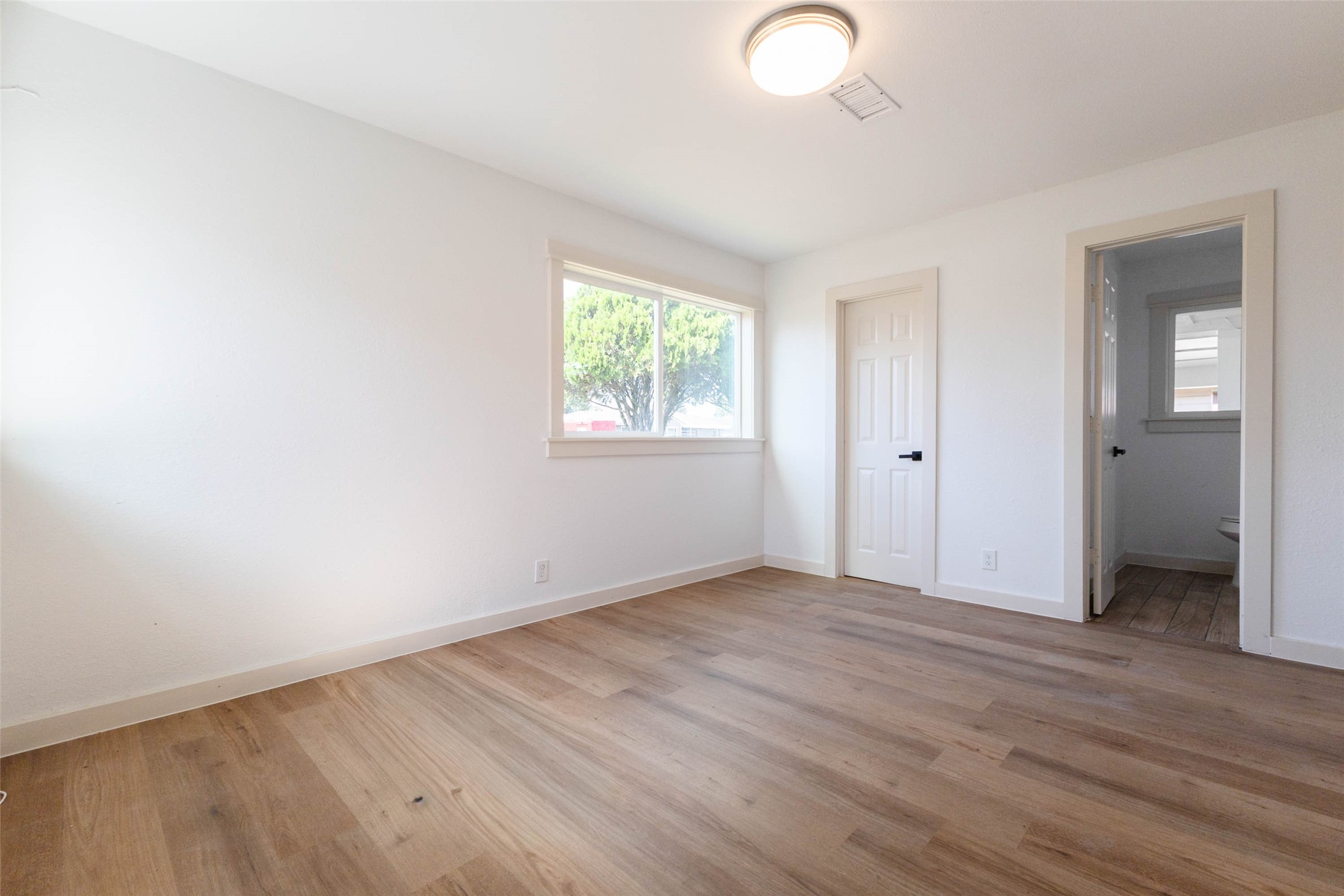 5007 Edfield Street Property Photo 28