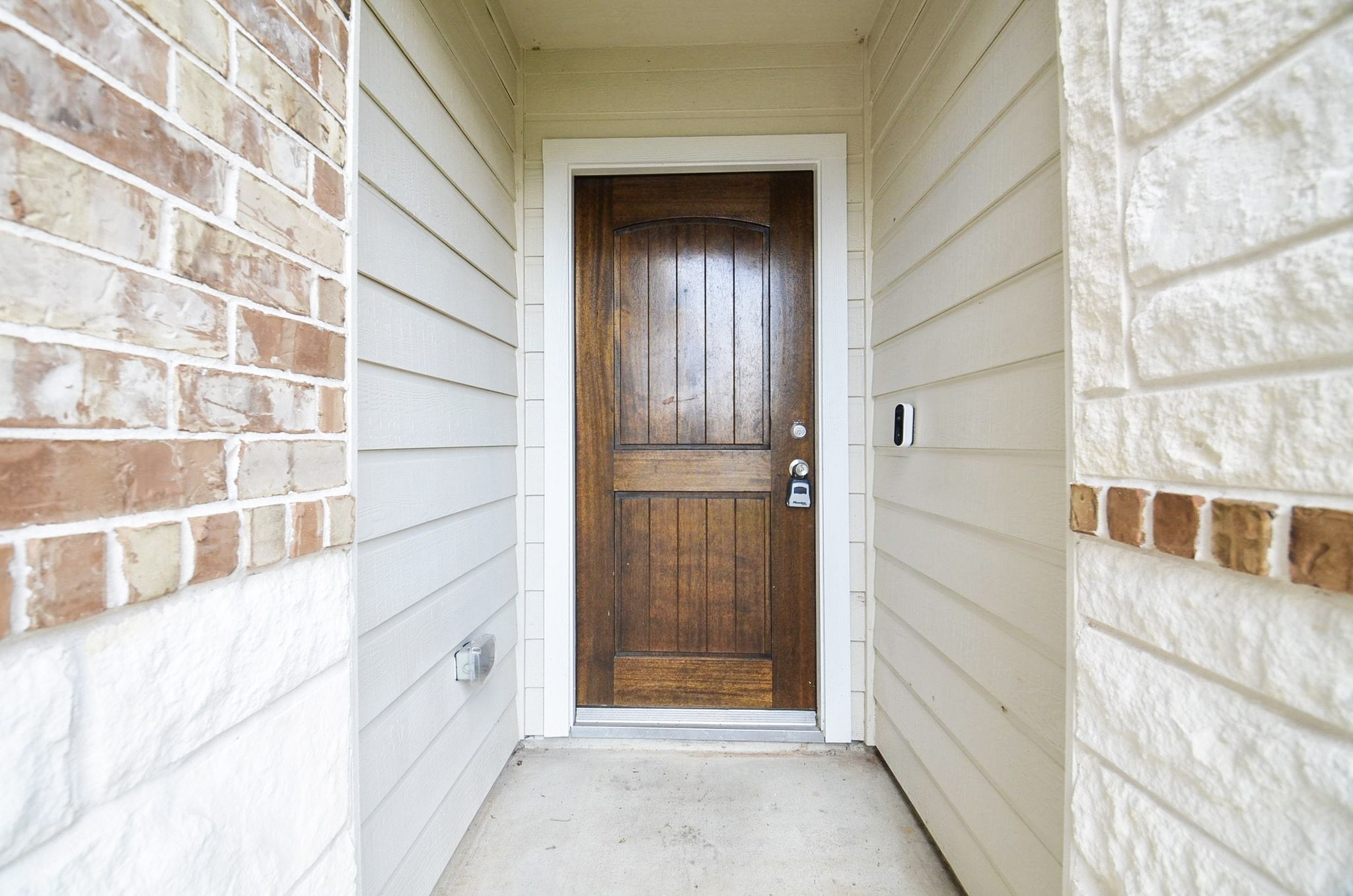 3222 Owl Hollow Drive Property Photo 2