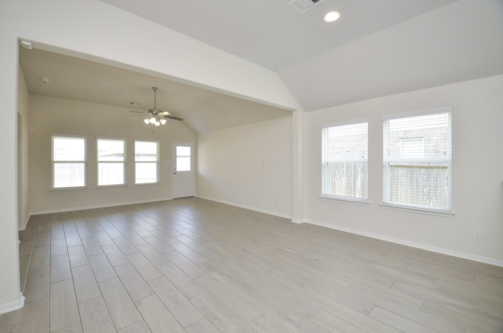 3222 Owl Hollow Drive Property Photo 9