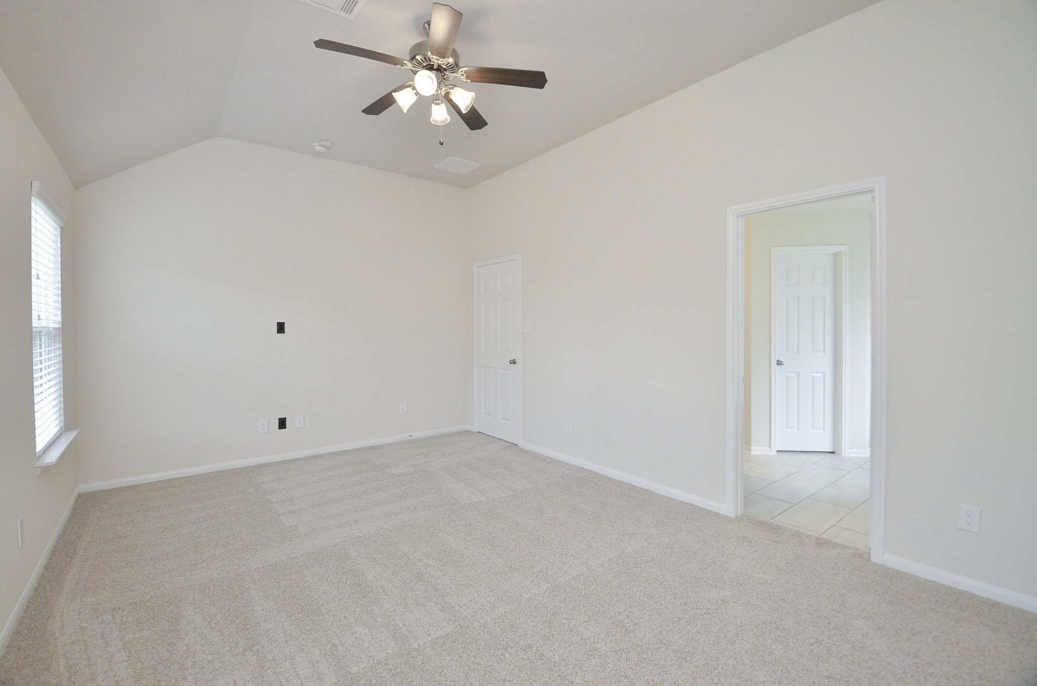 3222 Owl Hollow Drive Property Photo 12