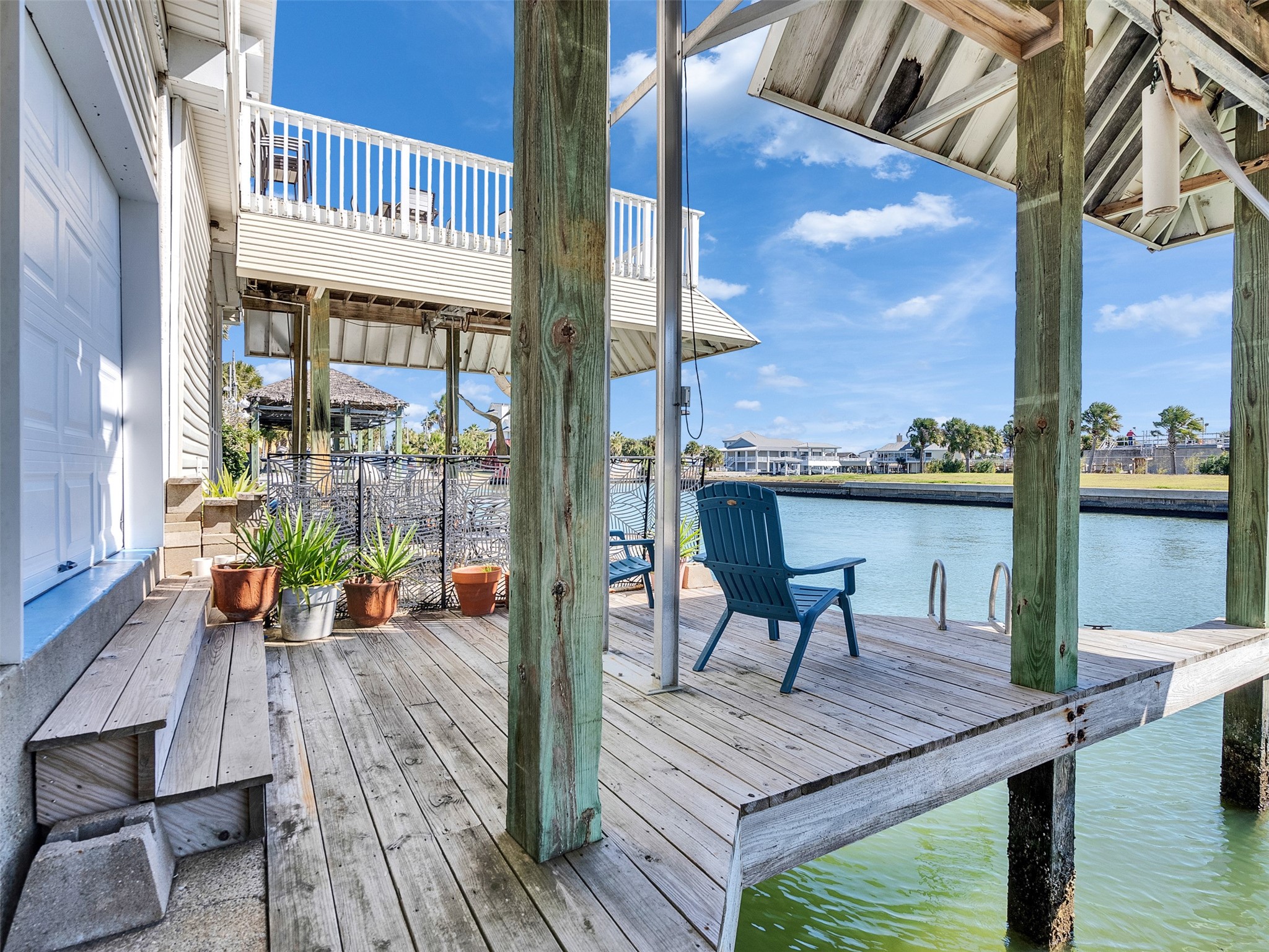 16627 Bayfront Drive Property Photo 6