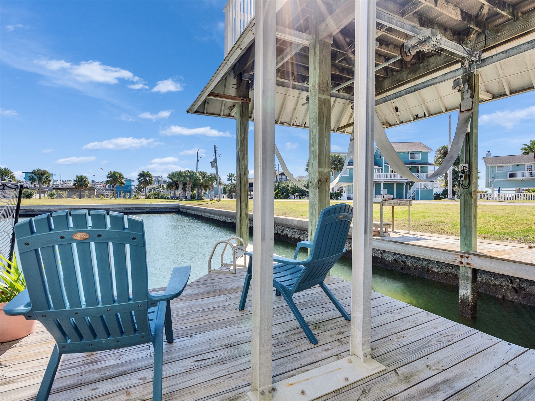 16627 Bayfront Drive Property Photo 7